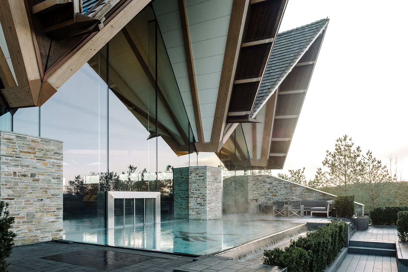 Outdoor hot-water pool